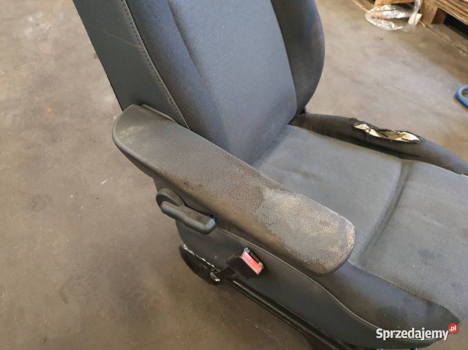 FOTELE KANAPY RENAULT MASTER III Lipno sprzedam