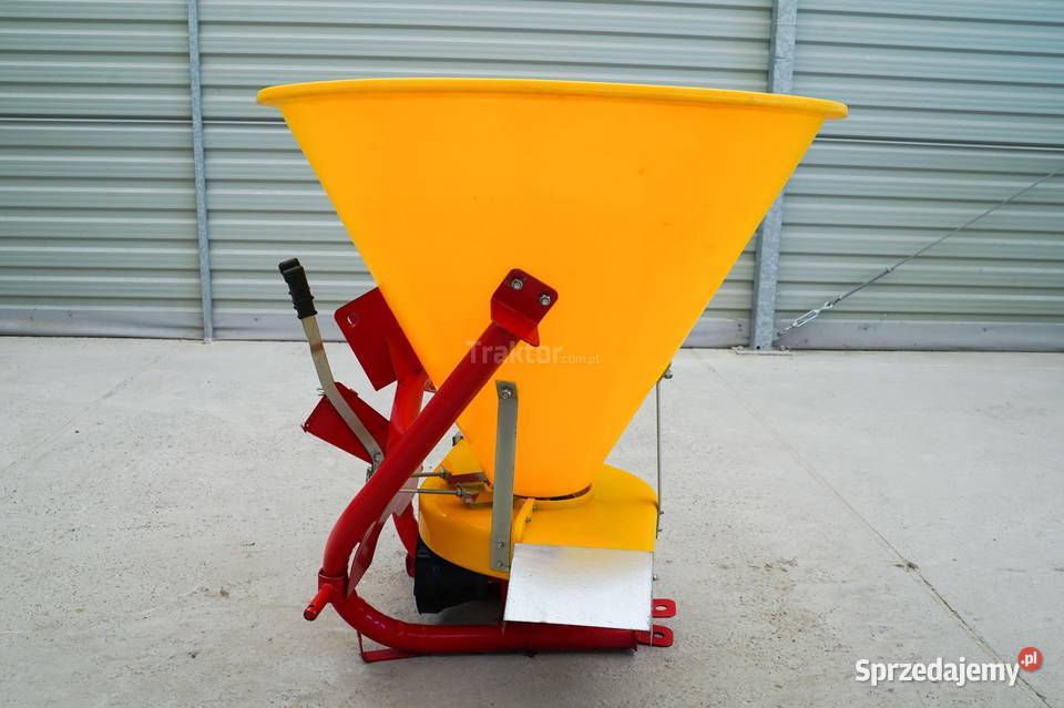 Rozsiewacz sadowniczy z przystawką S300 Strumyk Tajęcina