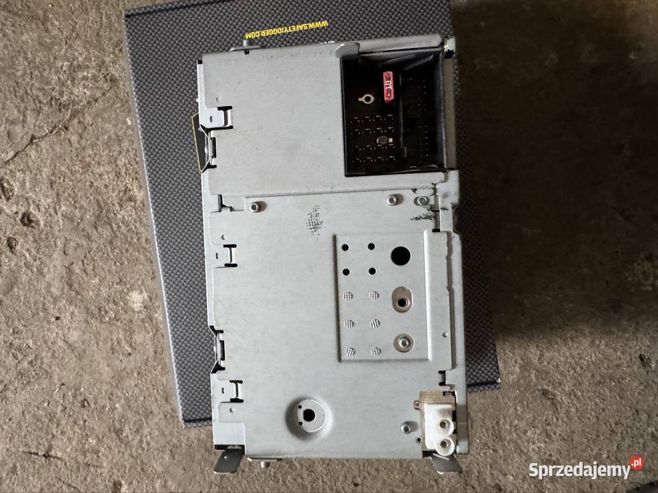 VW Amarok radio
