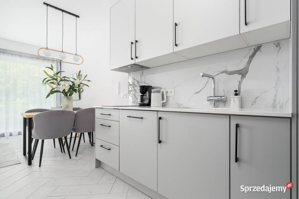 morze jezioro basen apatrament Unieście Apartamenty i mieszkania