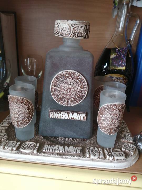 Karafka z kieliszkami