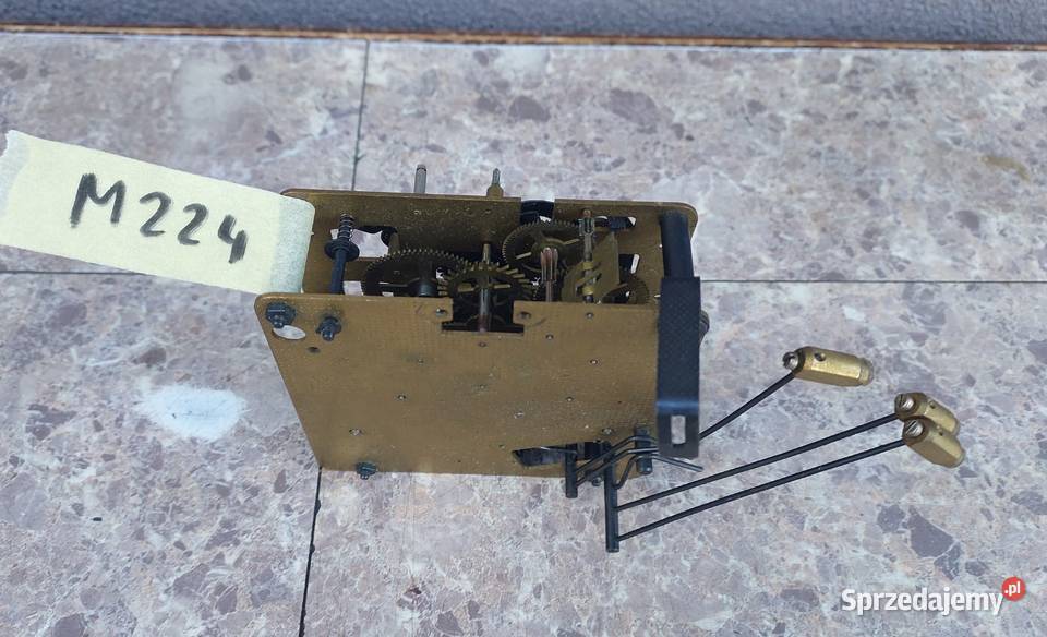 M224 Mechanizm starego zegara ściennego SBS Tczew