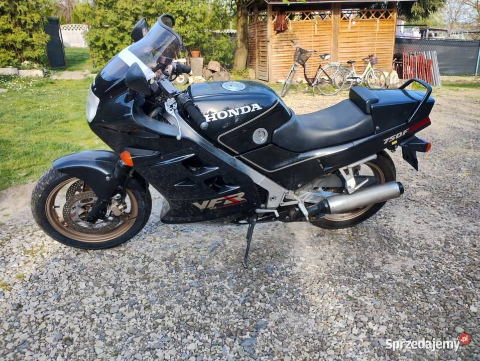 Sprzedam Honda VFR 750 nieuszkodzony Przemyśl sprzedam
