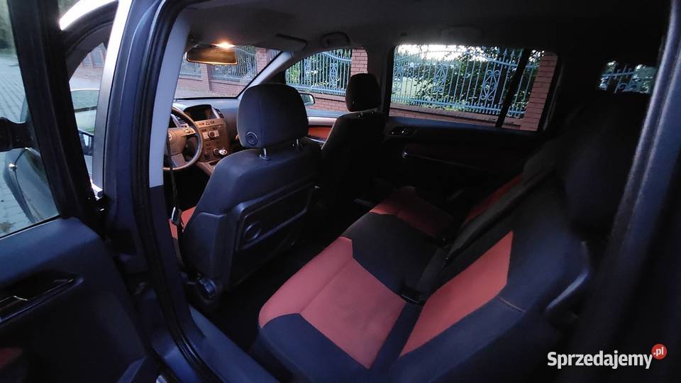 Opel Zafira B 2006 16 105 Benzyna LPG 7 osobowa ESP Częstochowa