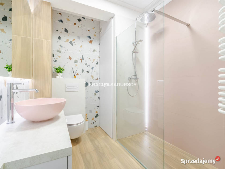 sprzedaży mieszkania Kraków Obozowa 60m2