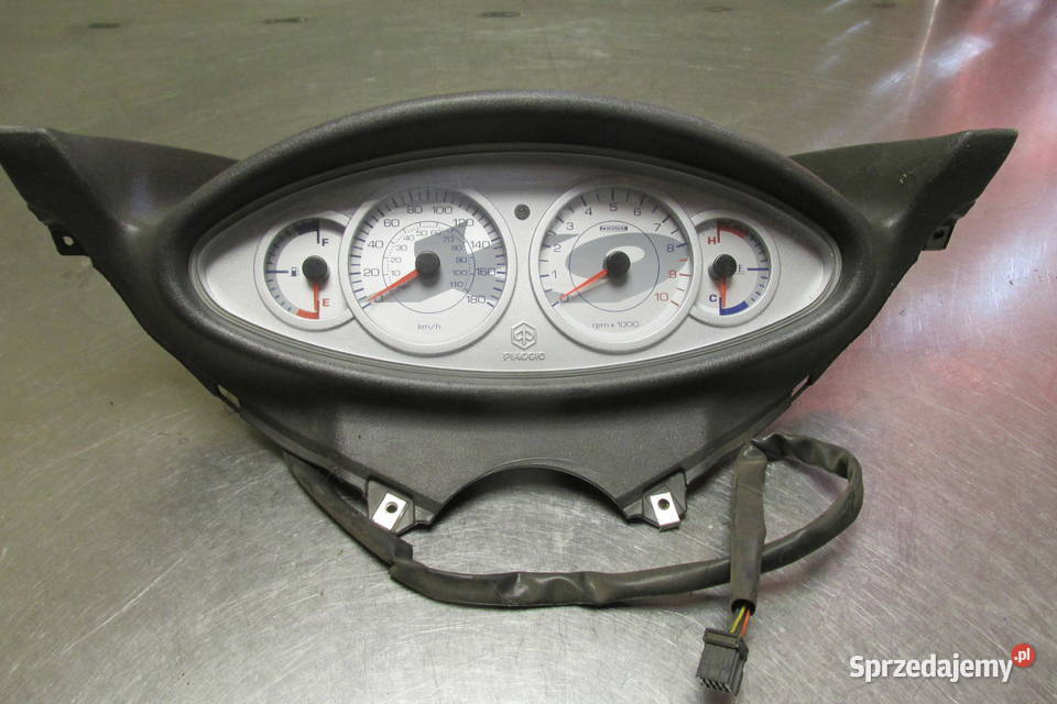 Licznik zegary Piaggio X9 500 Sandomierz sprzedam