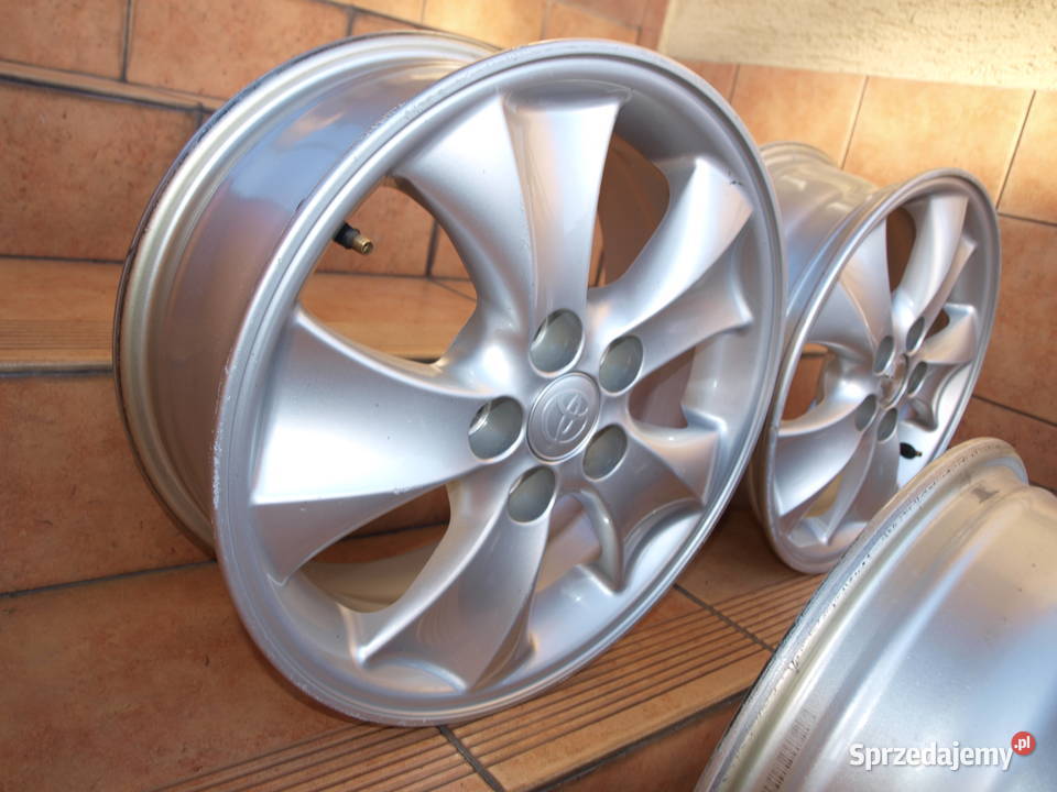 Toyota felgi 15 alufelgi 5 x100 komplet 4 sztuki Kalisz