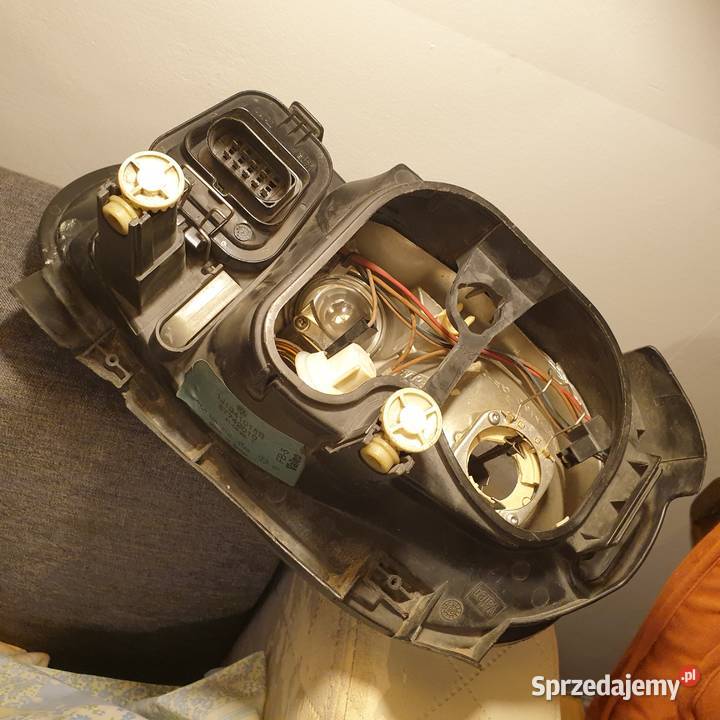 GOLF IV LAMPA lewa VALEO Ostrowiec Świętokrzyski