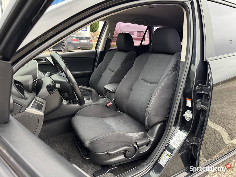 Mazda 3 25 BENZYNA Zarejestrowana Długie Opłaty Konin