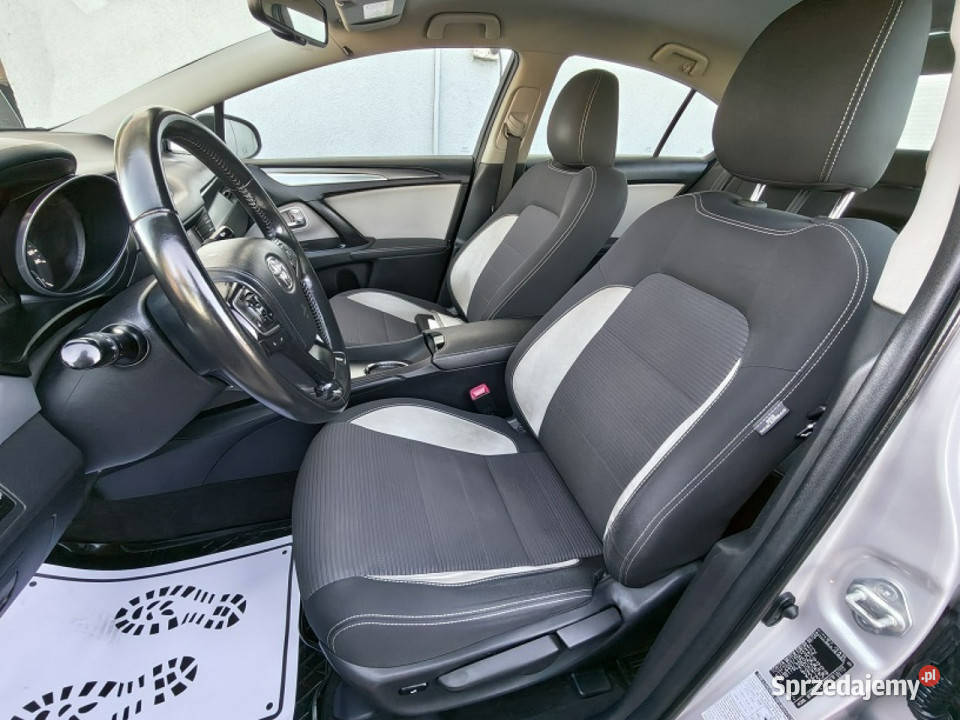 Toyota Avensis FL SEDAN 20 D4D kamera Tempomat Racibórz