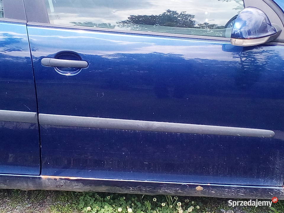 VW golf 5 V zderzak maska błotnik pas przedni Zestawy części blacharskich Połaniec