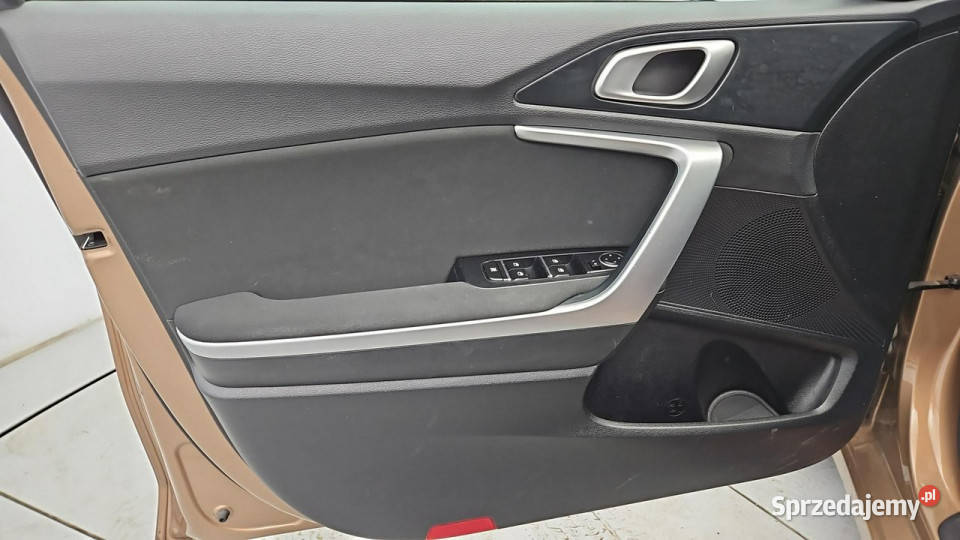 Kia Ceed 15 TGDI M Z Polskiego Salonu Faktura 160KM