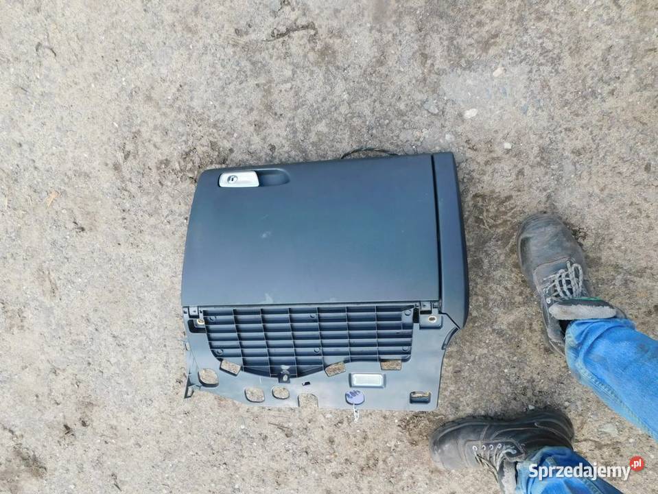 audi A4 B8 schowek pasażera M5004 WYSYŁKA Żory