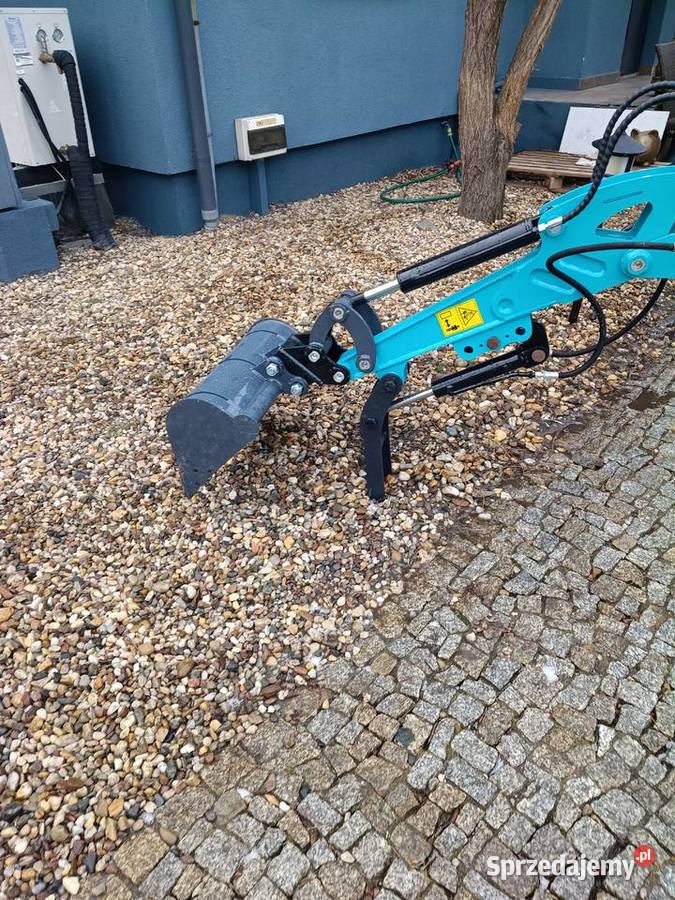 mini koparka Yt18 z kabiną Kotórz Mały