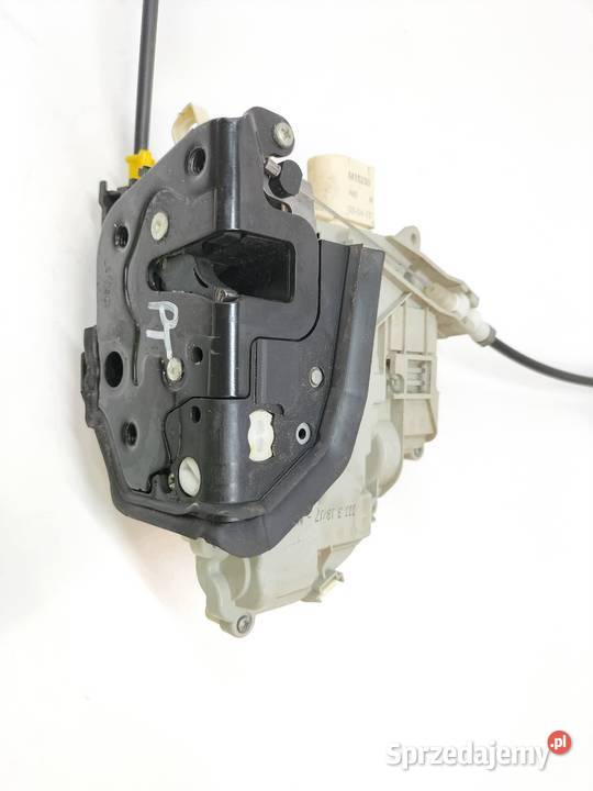ZAMEK DRZWI TYŁ PRAWY 4G0839016C Audi Q7 II