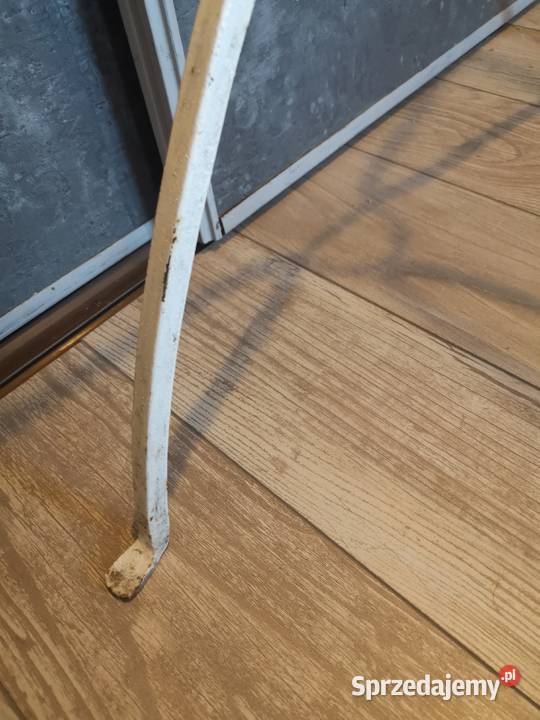 Stolik metalowy rękodzieło biały Jelenia Góra