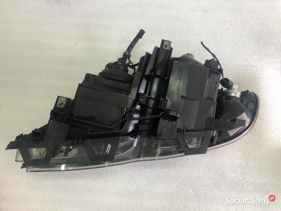 LAMPA PRAWY PRZÓD 6910956 BMW E46 EUROPA osobowe Lampy przednie