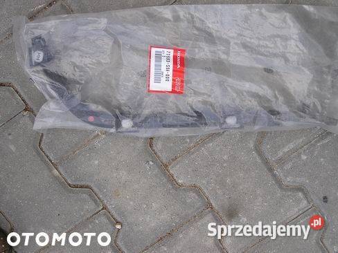 HONDA CRV CRV 2004 ŚLIZG MOCOWANIE ZDERZAKA TYŁ Motycz