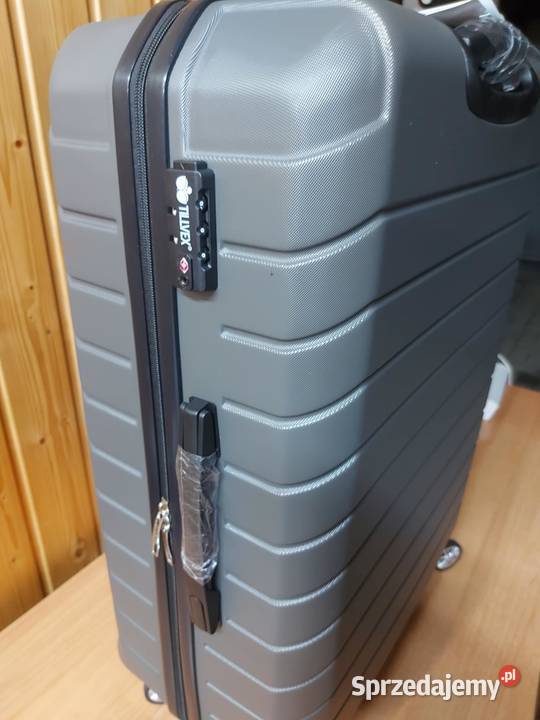 zestaw walizek podróżnych 3 Sport i Wypoczynek Pasłęk sprzedam