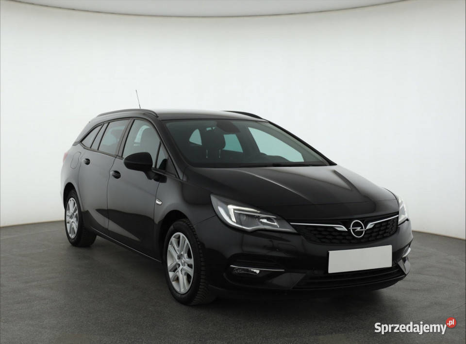 Opel Astra 12 Turbo benzyna