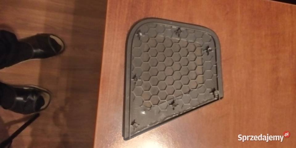 AUDI A6 C6 maskownica glosnika Lubin