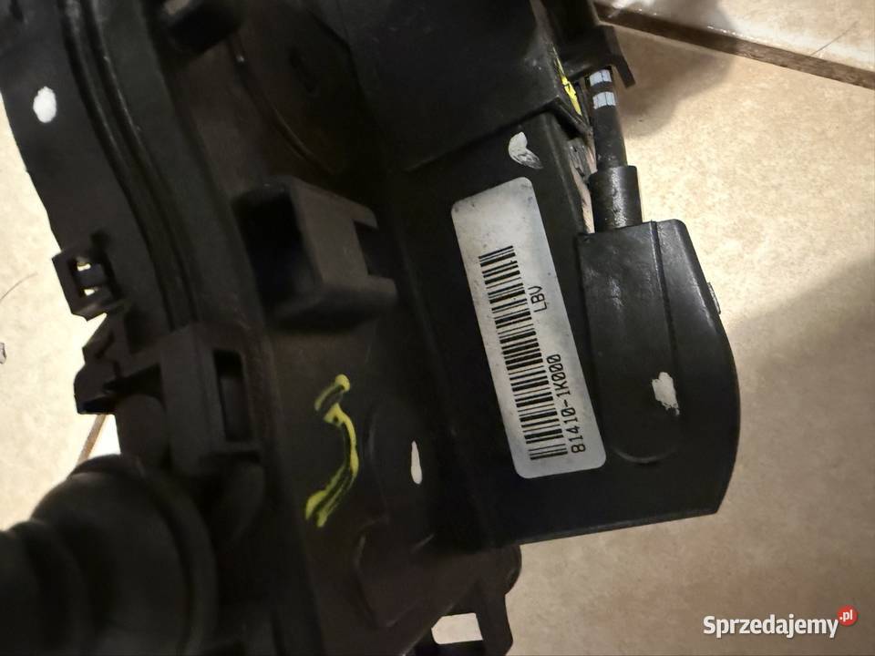 HYUNDAI IX20 ZAMEK DRZWI LEWY TYŁ 4 PIN EUROPA Warszawa