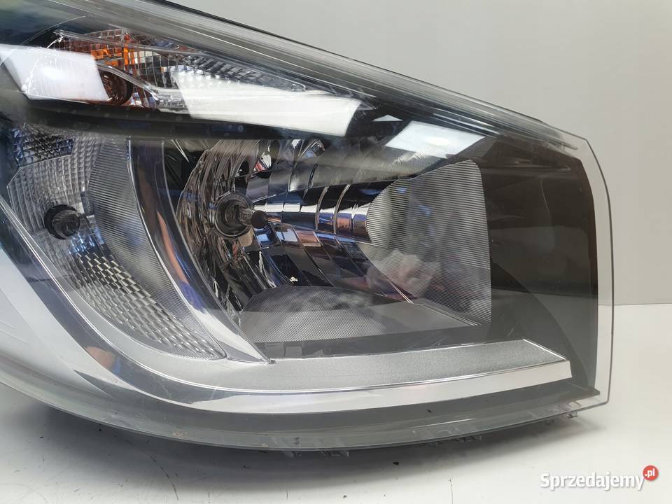 LAMPA Opel Vivaro Renault Trafic III PRAWY PRZÓD