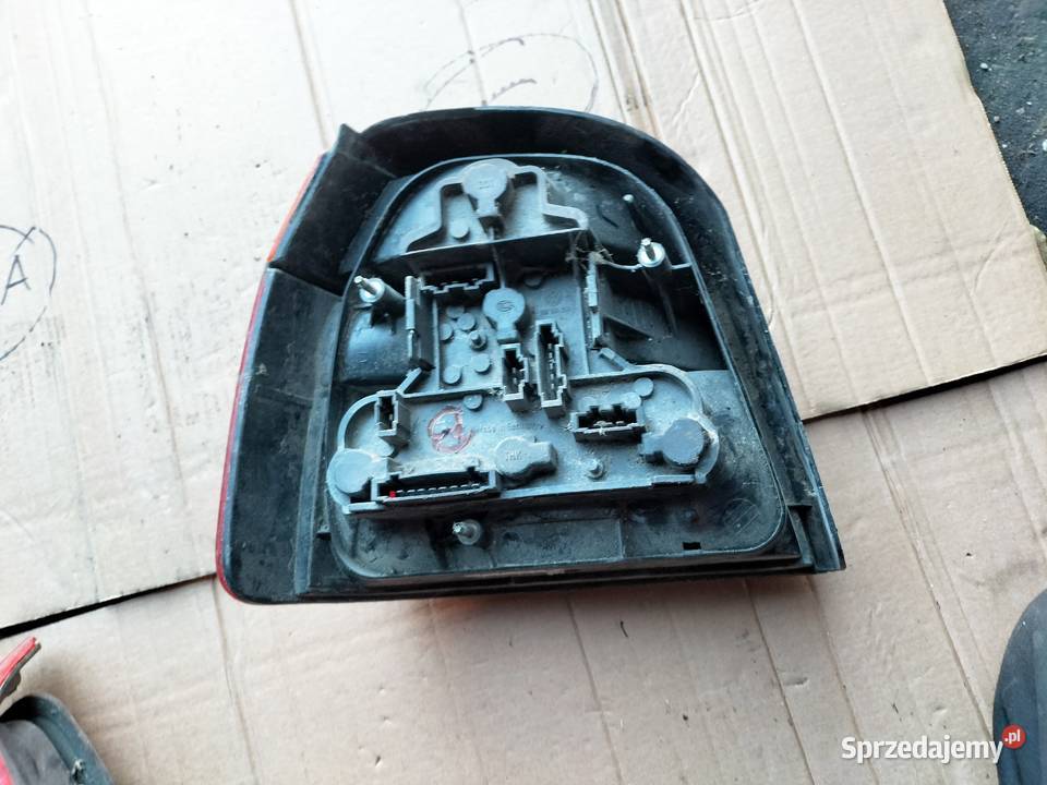 GOLF 3 MK3 LAMPA TYŁ PRAWA Kamień-Kolonia
