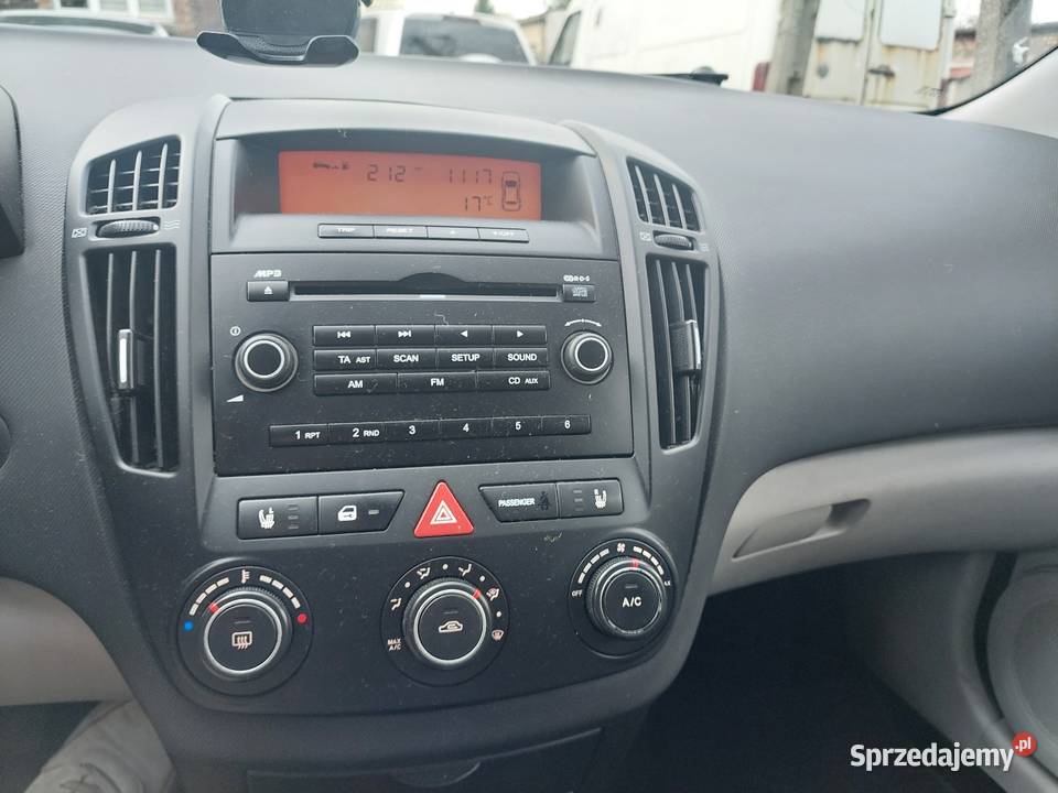 Kia ceed 14 benzyna 188przebiegu wspomaganie kierownicy Dąbrowa Górnicza