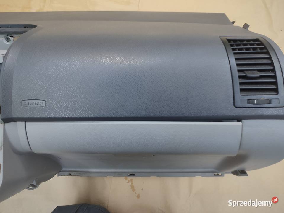 Deska rozdzielcza Polo 9N