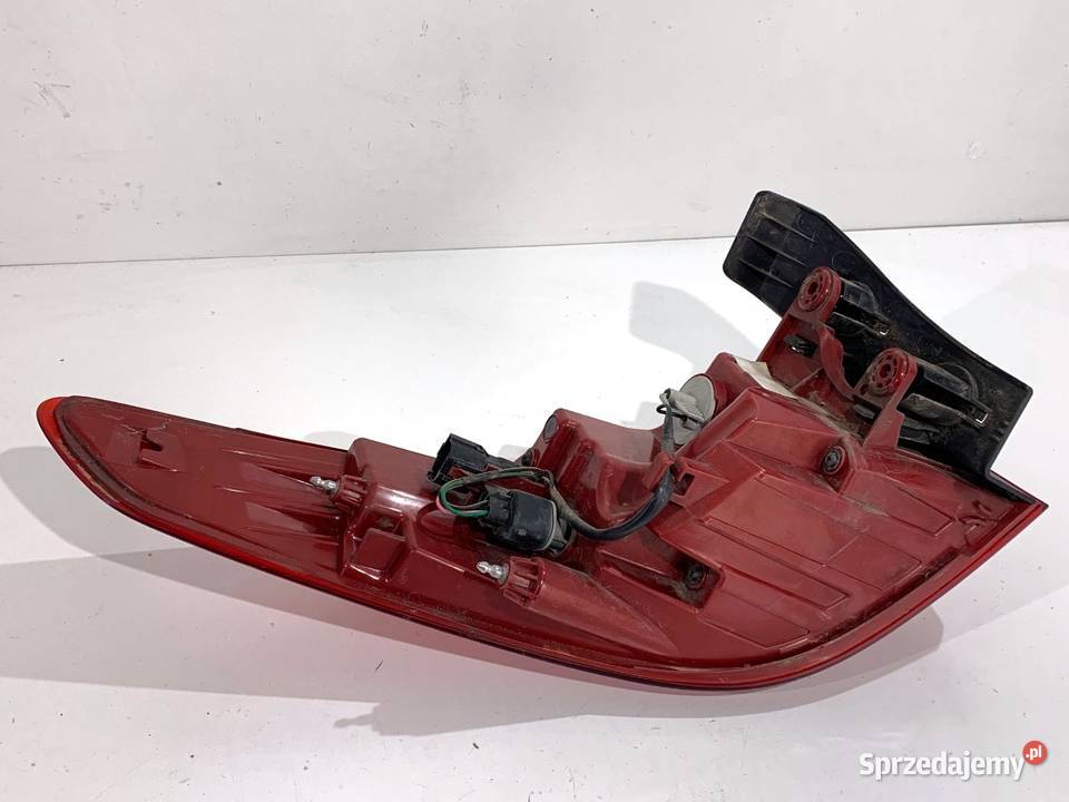 LAMPA PRAWY TYŁ KIA OPTIMA Kombi ŚWIATŁO TYLNA