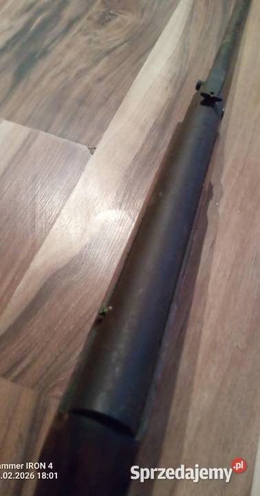 Zabytkowa wiatrówka Skoczów