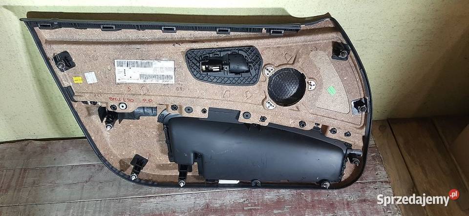 Boczek tapicerka drzwi BMW E90 Prawy przód Włoszczowa
