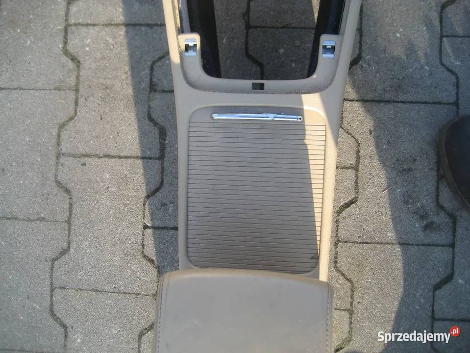 vw passat b6 0510r podłokietnik beżowy wersja Rakoniewice