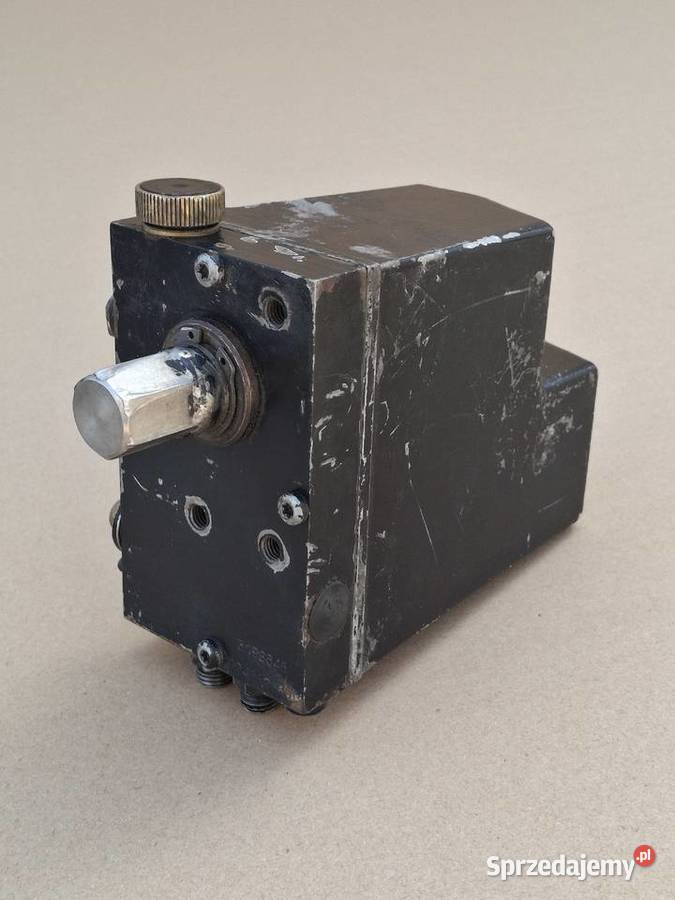 VOLVO FH FM POMPKA WYWROTU PODNOSZENIA KABINY Mocowania Bieleń