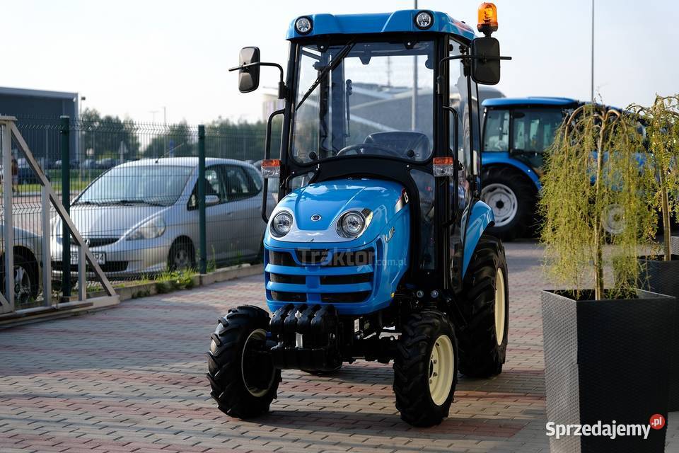 LS Tractor XJ25 MEC 4x4 244 CAB Tajęcina