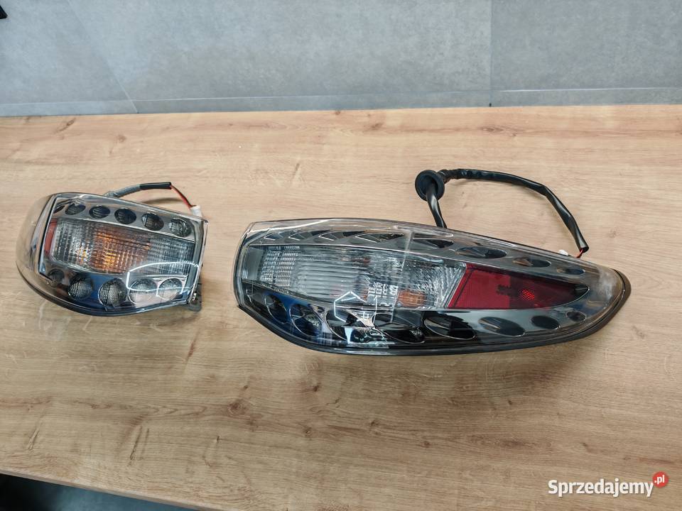 Lampy Tylne Infiniti QX70 FX30 FX37 S51 wersja osobowe Dąbrowa Górnicza