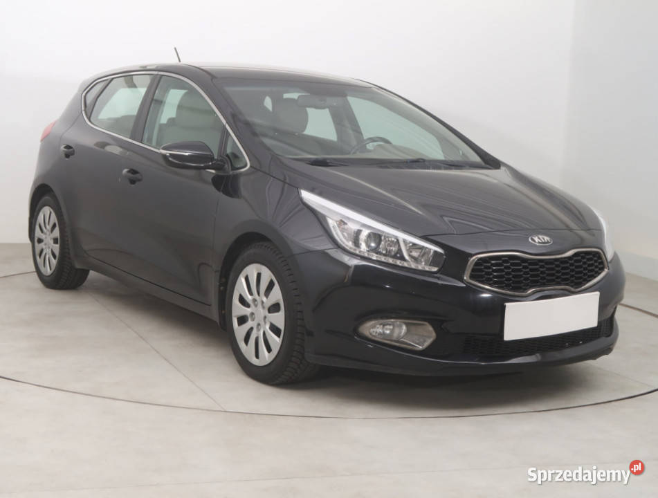 Kia Ceed 16 GDI światła do jazdy dziennej