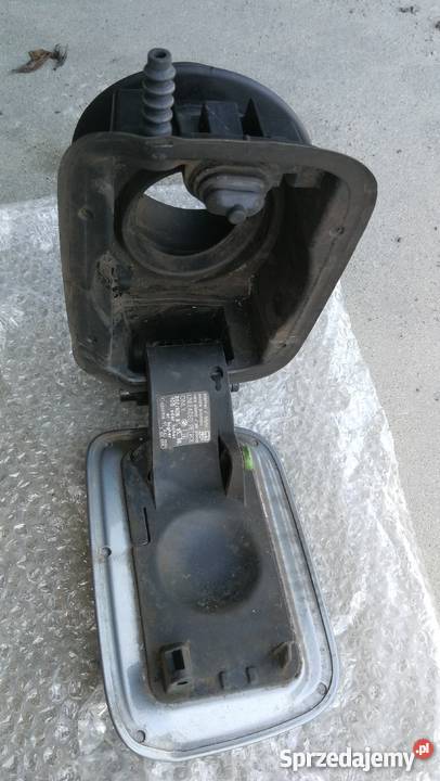 klapka paliwa Bmw e92 Spacegrau 7117982 Karoseria