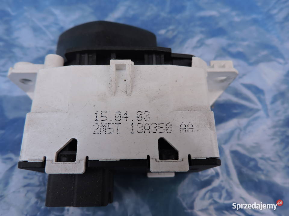 Przełącznik świateł awaryjnych Ford focus mk1 18 Myszków