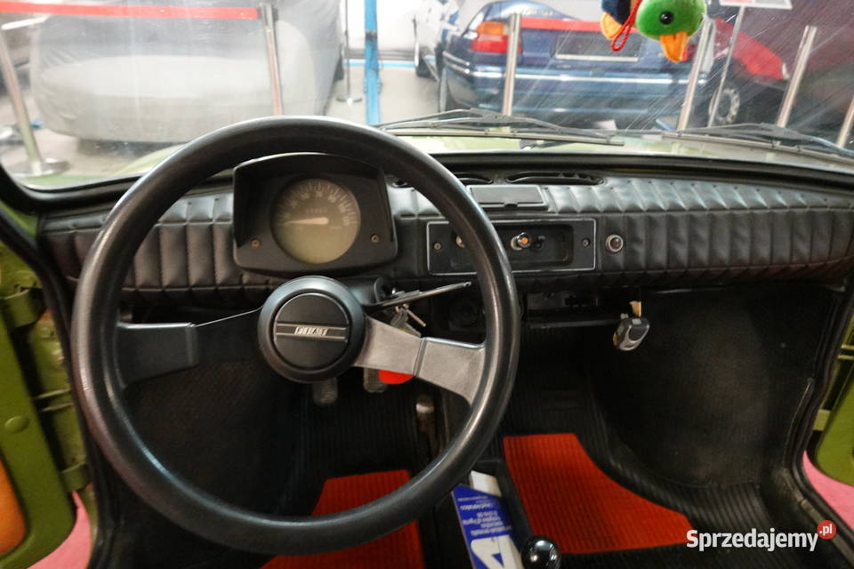 Fiat 126 pierwsza seria serwisie jasny środek Zgierz