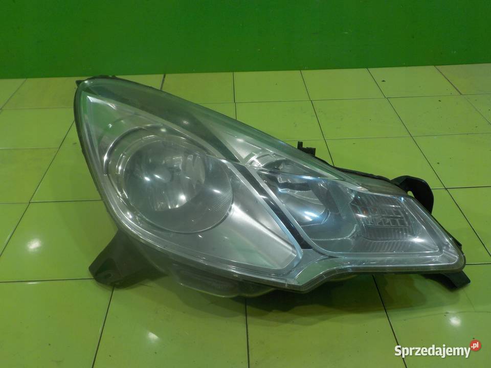 CITROEN DS3 16 VTI 11r HB 3D lampa prawa przod Lampy przednie Suków