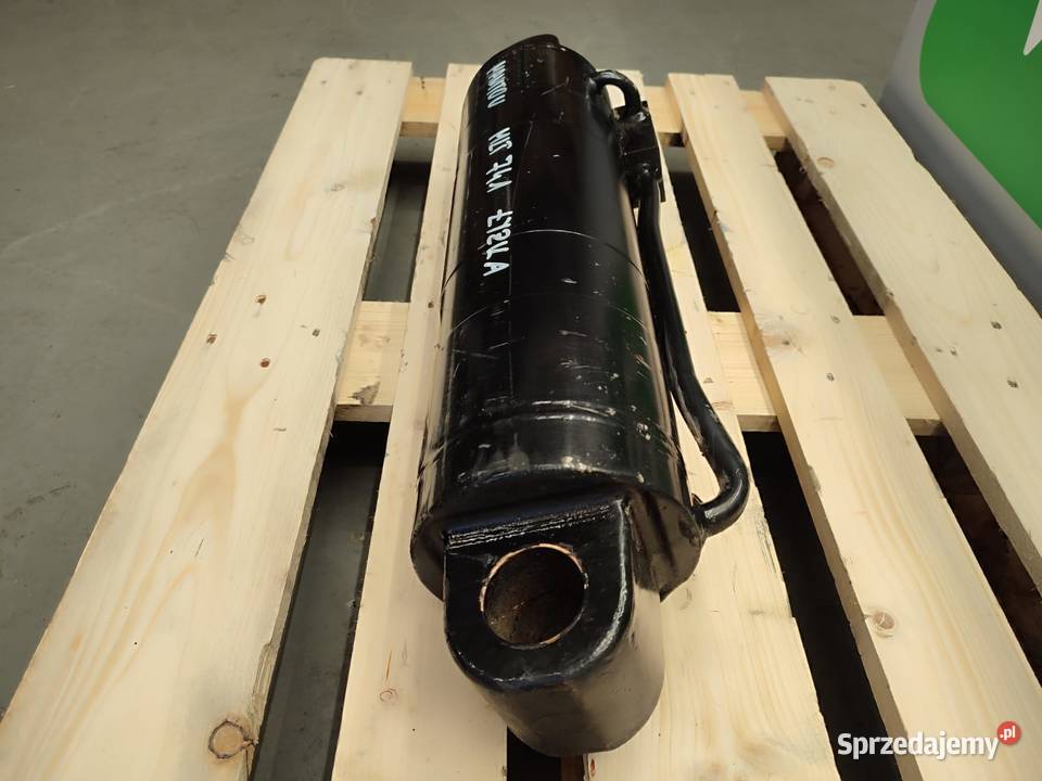 Siłownik wychyłu łyżki Manitou MLT 741 Wilkowo