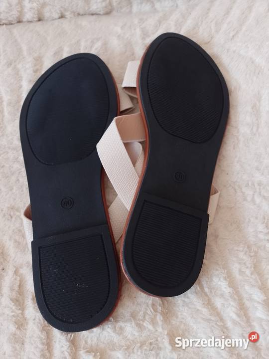 49 Białe klapki z Londynu NOWE Kraków