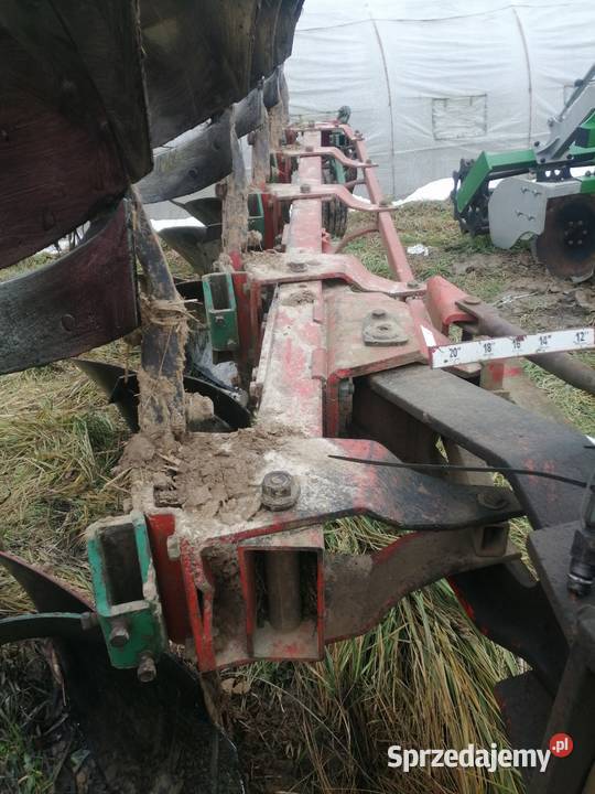 Pług obracalny vario 5 skibowy Kverneland lubelskie Ornatowice