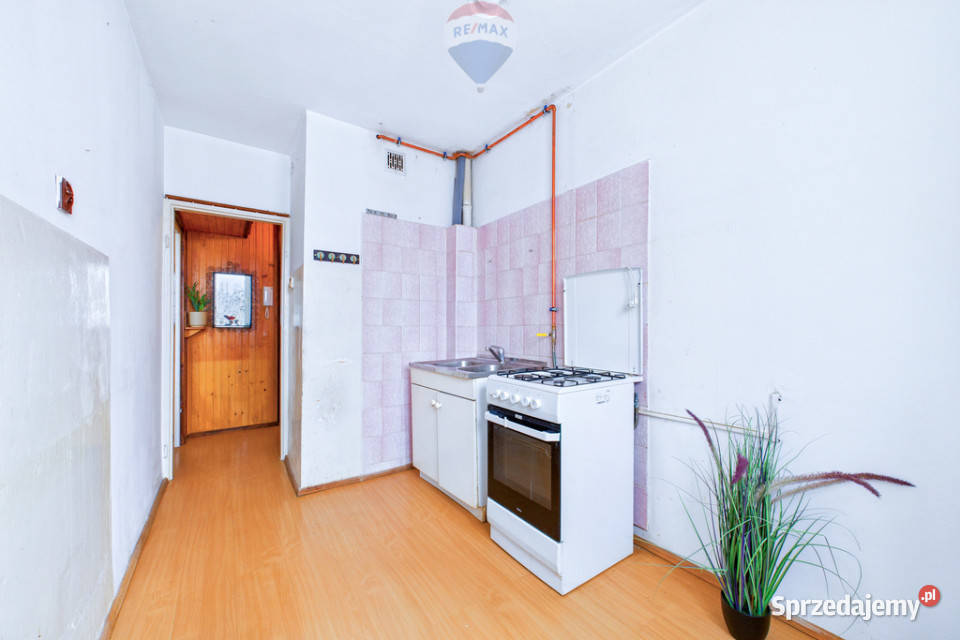 2 pokoje z balkonem w niskim bloku do remontu Zielona Góra sprzedam