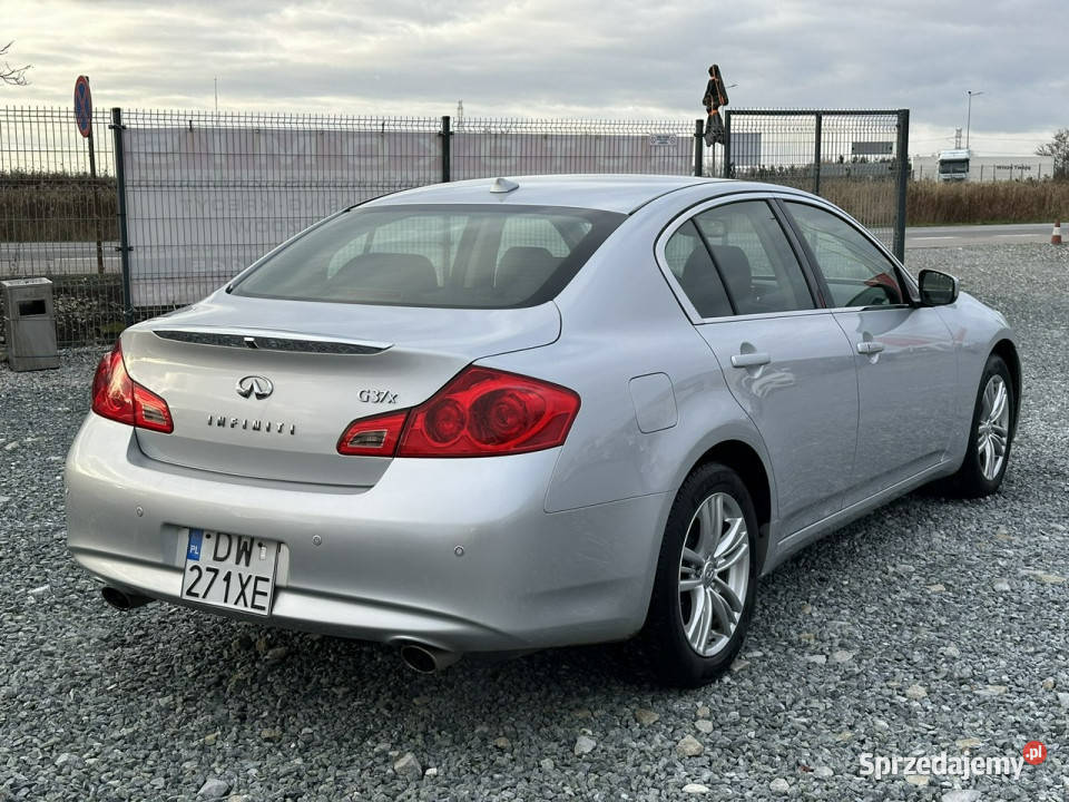 Infiniti G37 G37X 37 V6 24V 320 2013r kamera Wojkowice
