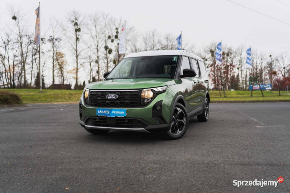 Ford Tourneo Courier 10 EcoBoost gniazdo USB