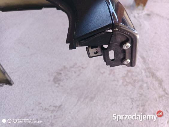 Sprzedam zderzak tylny challenger 20r Zderzaki mazowieckie Piaseczno sprzedam
