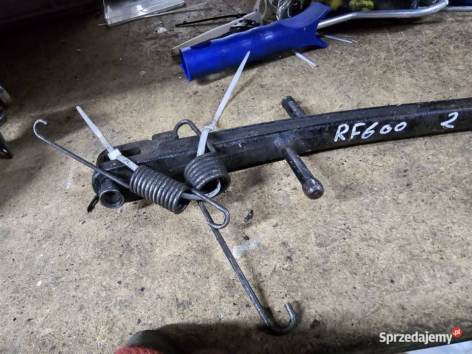 Suzuki RF 600 stopka nóżka boczna sprężyna rf600 Podnóżki i stopki